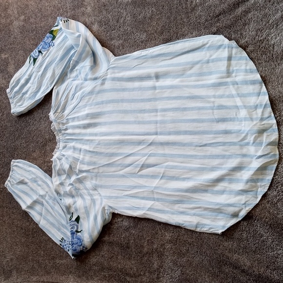 Anthropologie Akemi + Kin high neck embroidered keyhole blouse - Picture 9 of 11